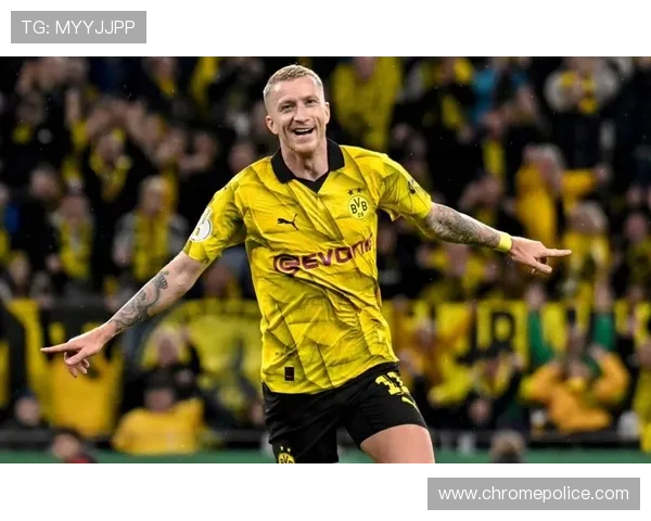 多特蒙德进攻犀利与防守失衡并存,近期表现稳定性面临考验 多特蒙德进攻犀利与防守失衡并存,近期表现稳定性面临考验